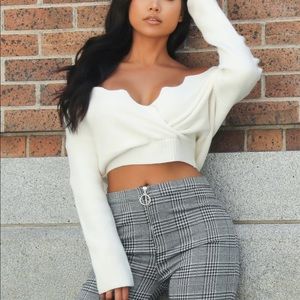 Fashion Nova Sweater 🤍